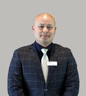 Staff member William Than from ID_beb42a