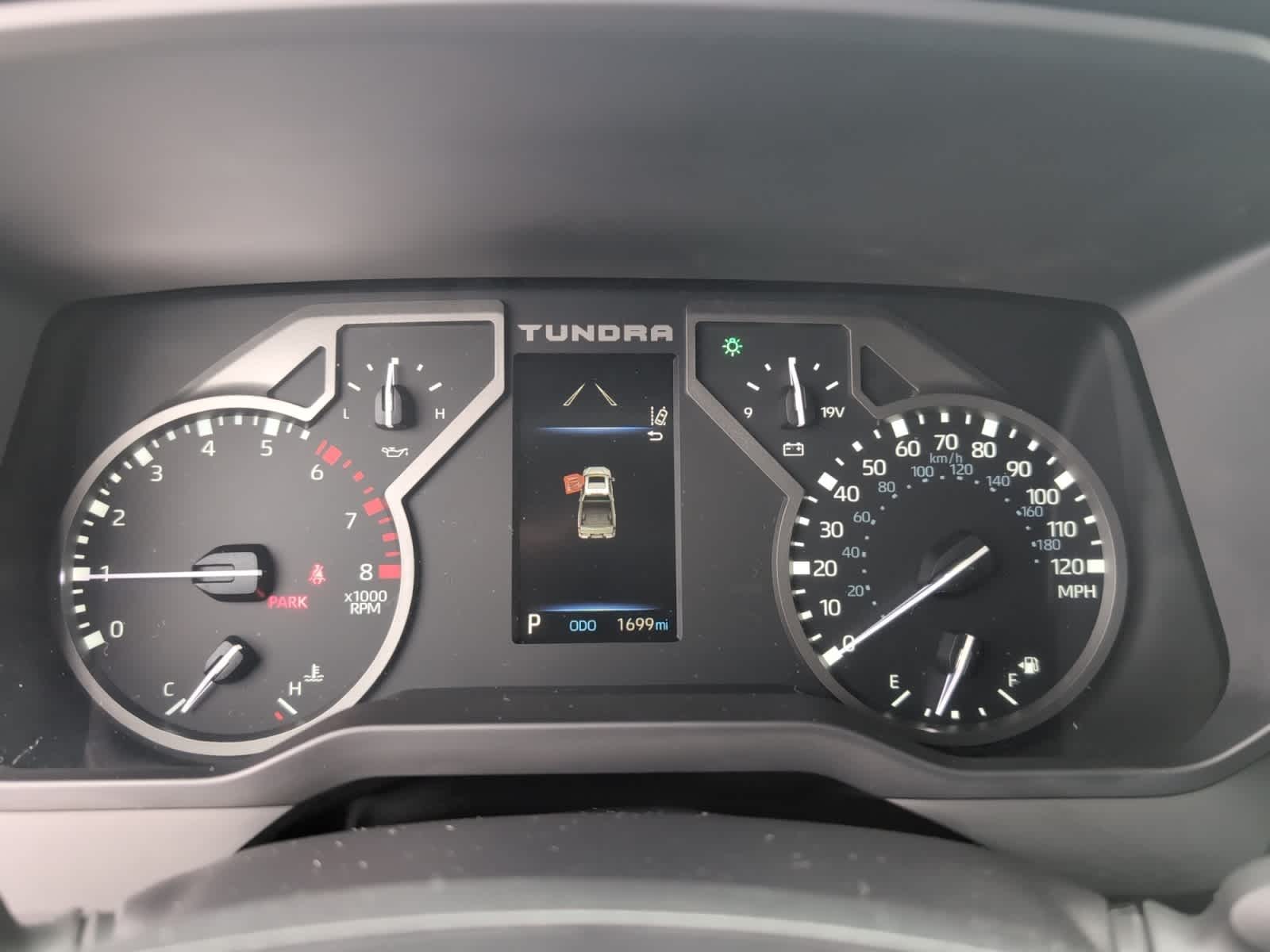 2026 Toyota Tundra SR5 CrewMax photo 4