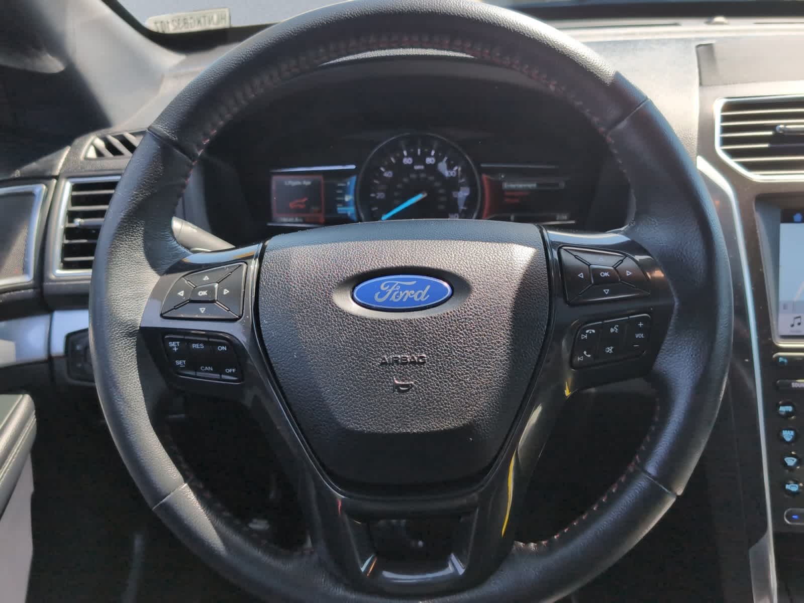 2019 Ford Explorer Sport - Photo 18