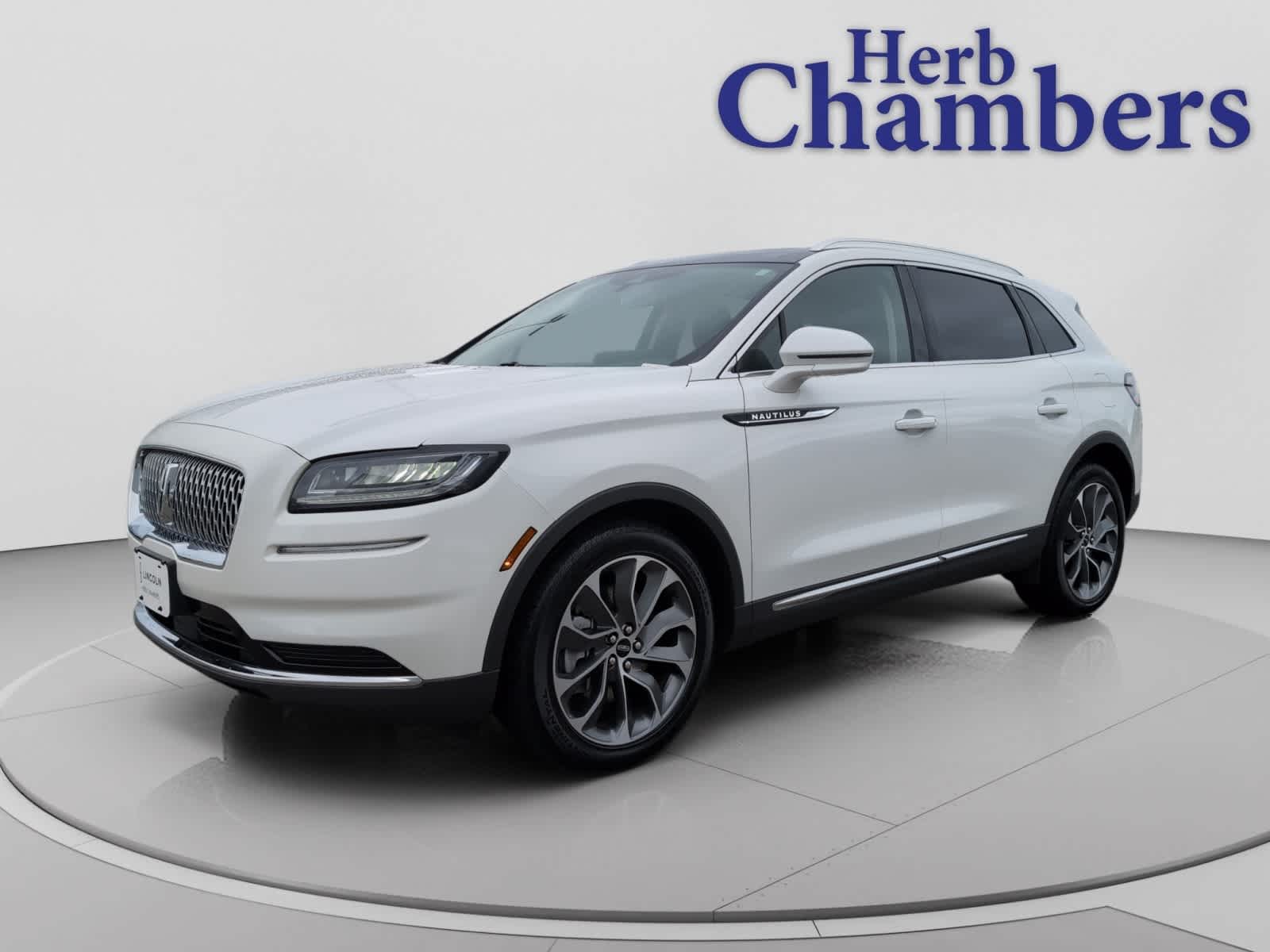 used 2022 Lincoln Nautilus car, priced at $34,598