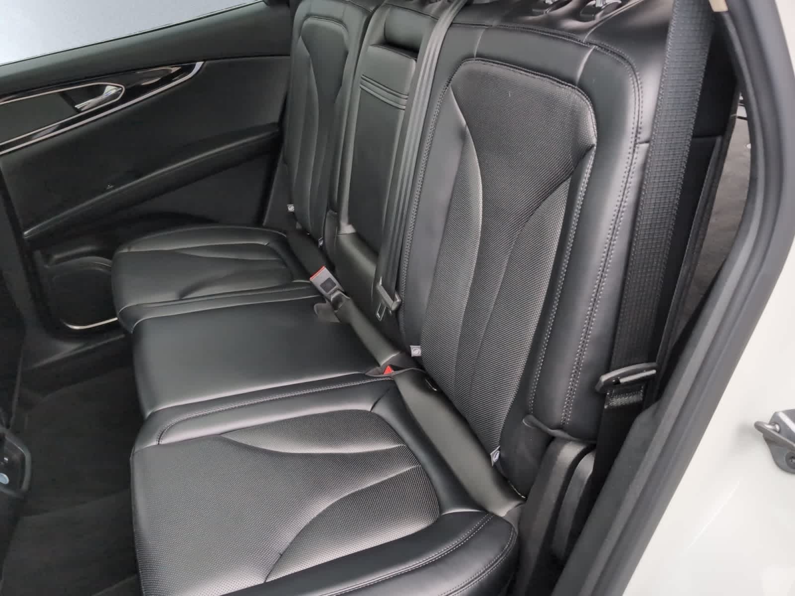 used 2022 Lincoln Nautilus car, priced at $34,598