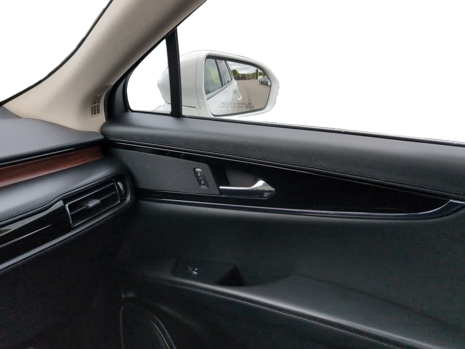 used 2022 Lincoln Nautilus car, priced at $34,598