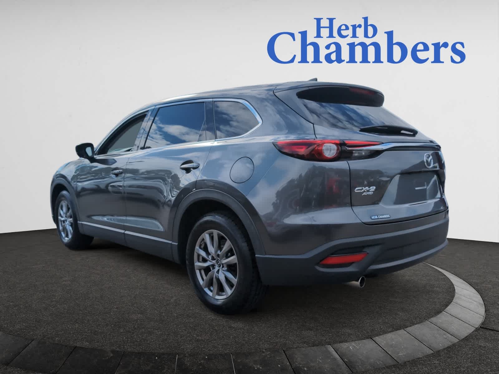 2019 Mazda CX-9 Touring photo 2