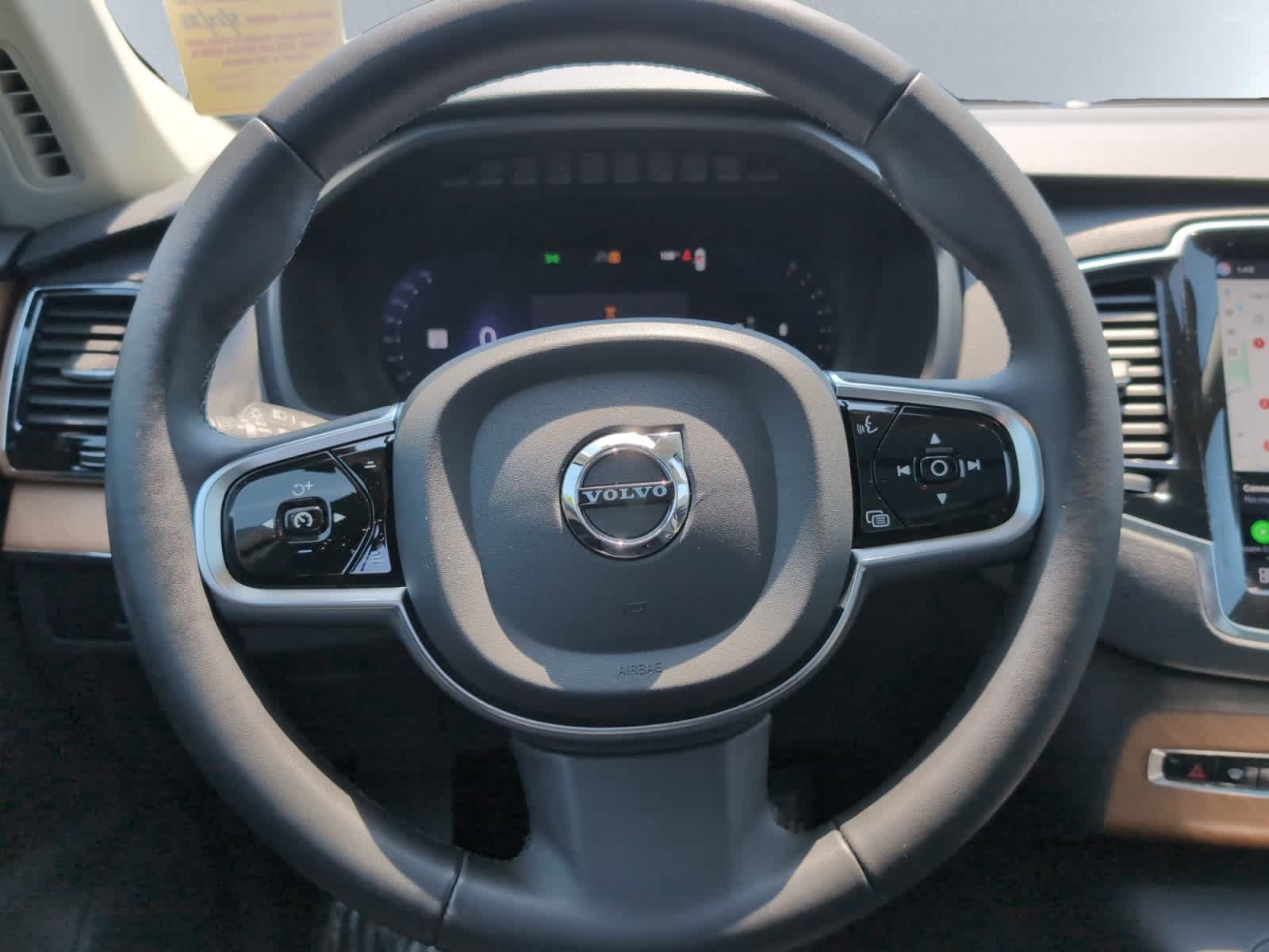 2024 Volvo XC90 Plus - Photo 18