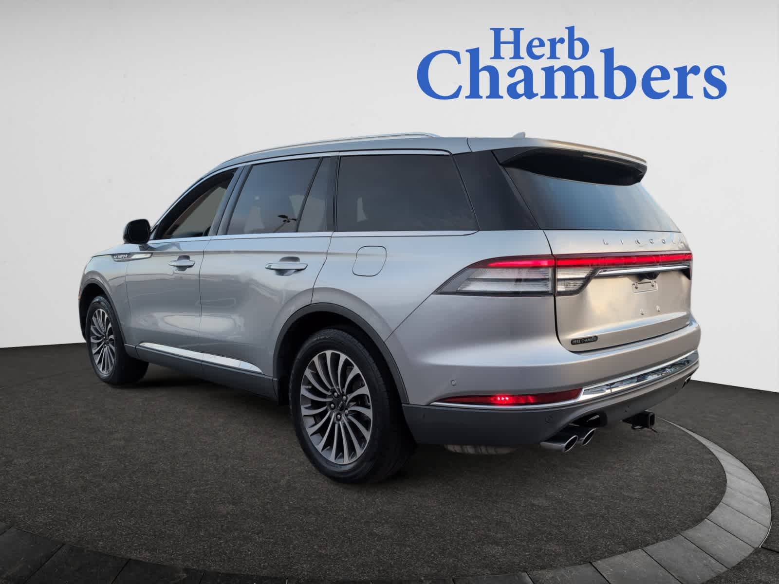 2020 Lincoln Aviator Reserve photo 3