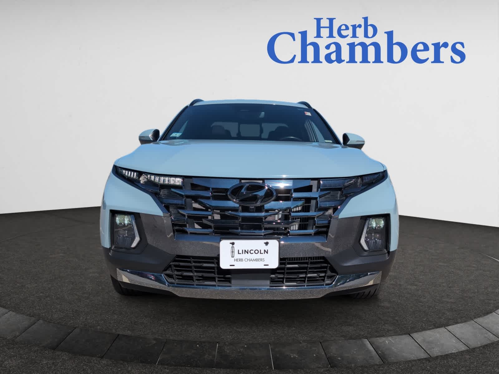 2023 Hyundai Santa Cruz Limited photo 2