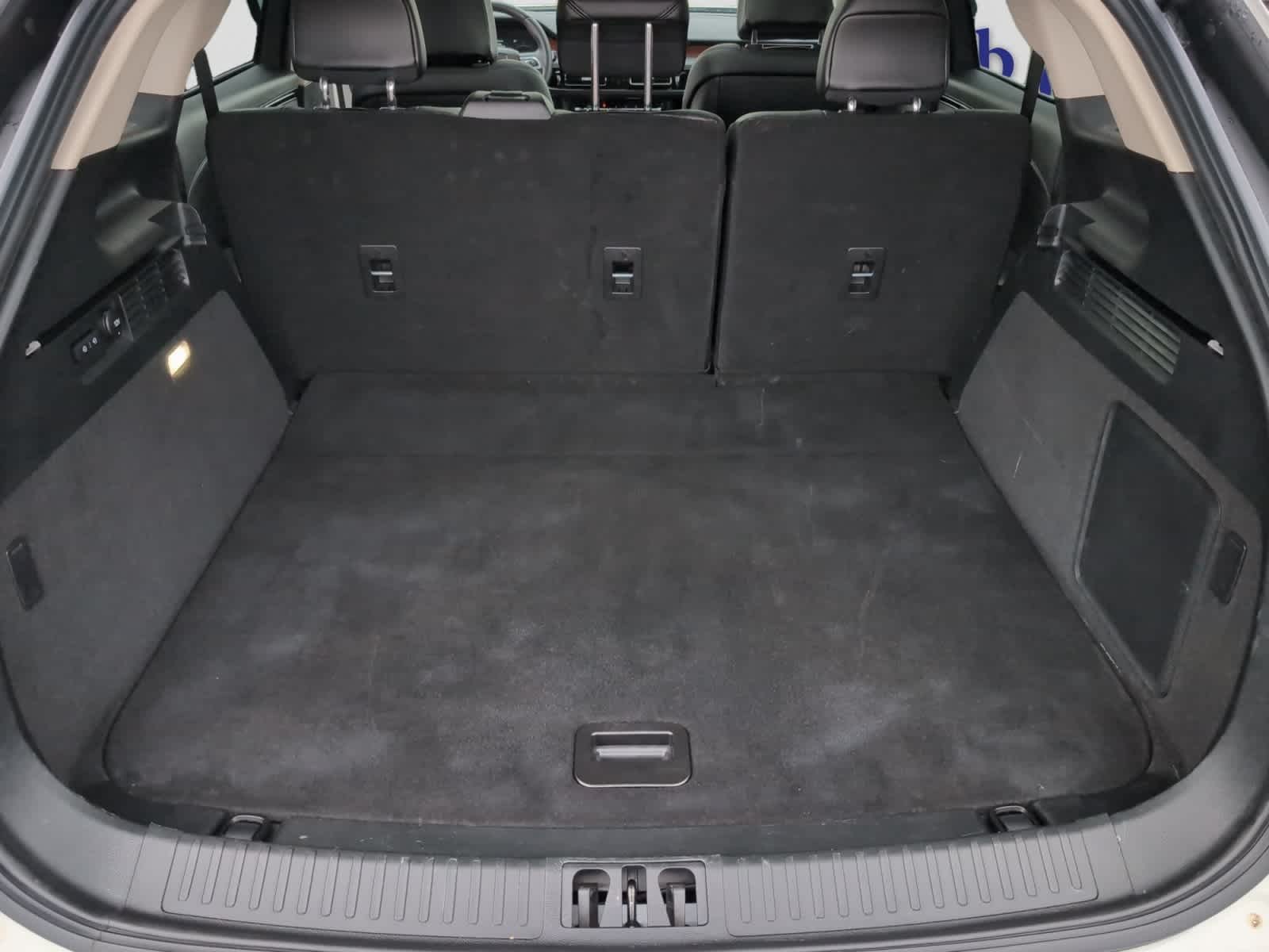 used 2022 Lincoln Nautilus car, priced at $34,598