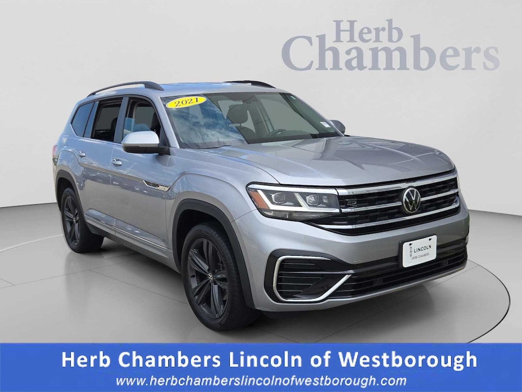 Used 2021 Volkswagen Atlas 3.6L V6 SE w/Technology R-Line SUV