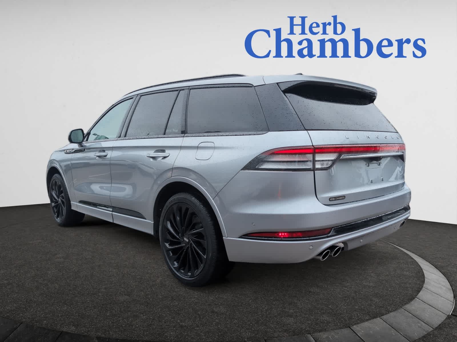 2023 Lincoln Aviator Reserve photo 3