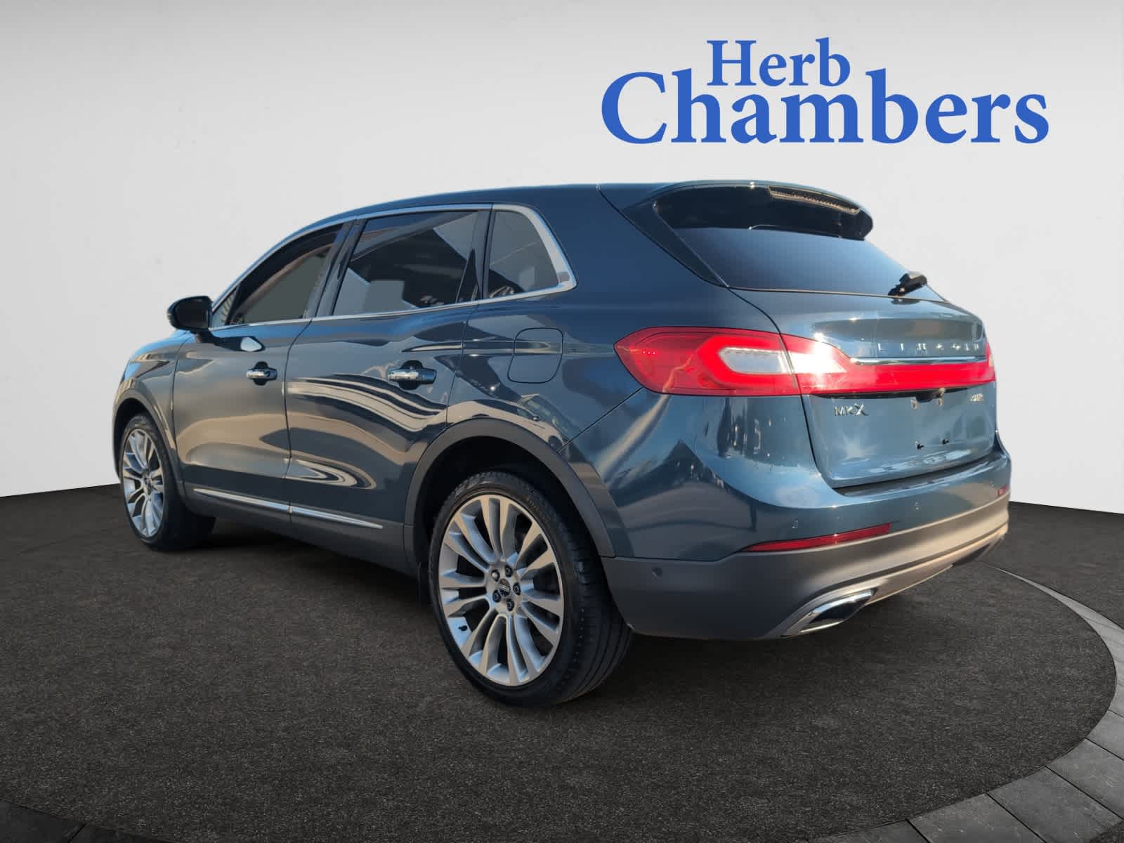 2016 Lincoln MKX Reserve photo 3