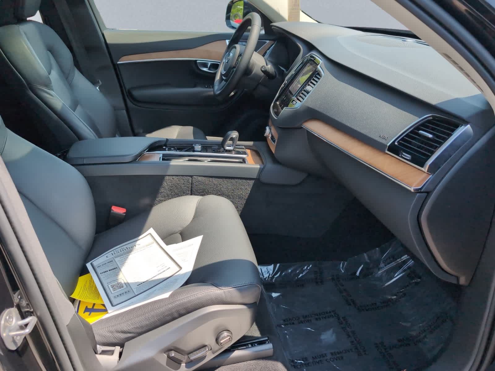 2024 Volvo XC90 Plus - Photo 20