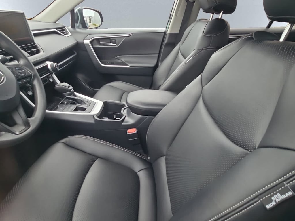 Used 2025 Toyota RAV4 XLE SUV
