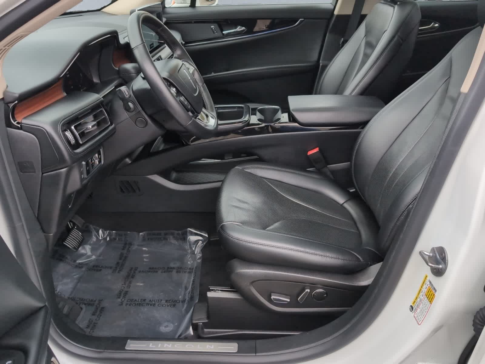 used 2022 Lincoln Nautilus car, priced at $34,598
