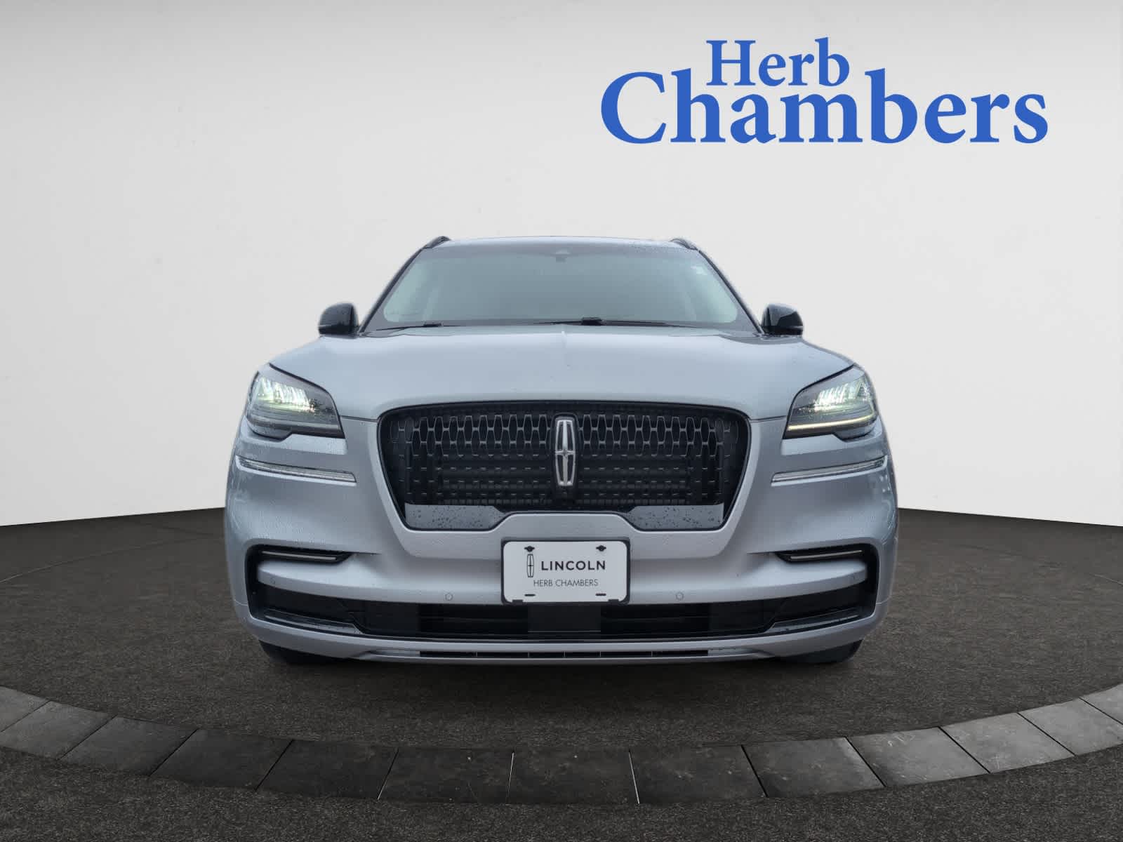 2023 Lincoln Aviator Reserve photo 2