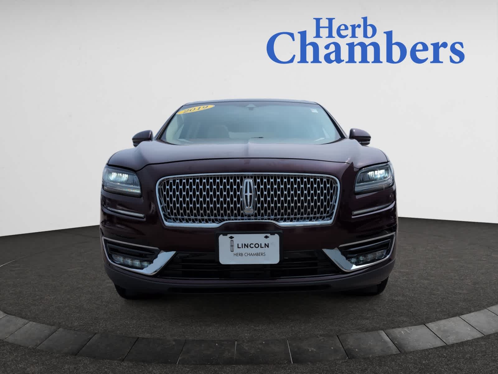 2019 Lincoln Nautilus Reserve photo 2