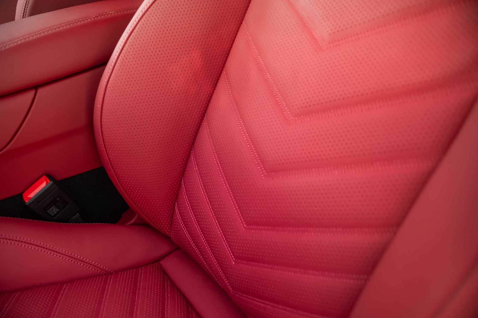 new 2025 Maserati Grecale car, priced at $92,675