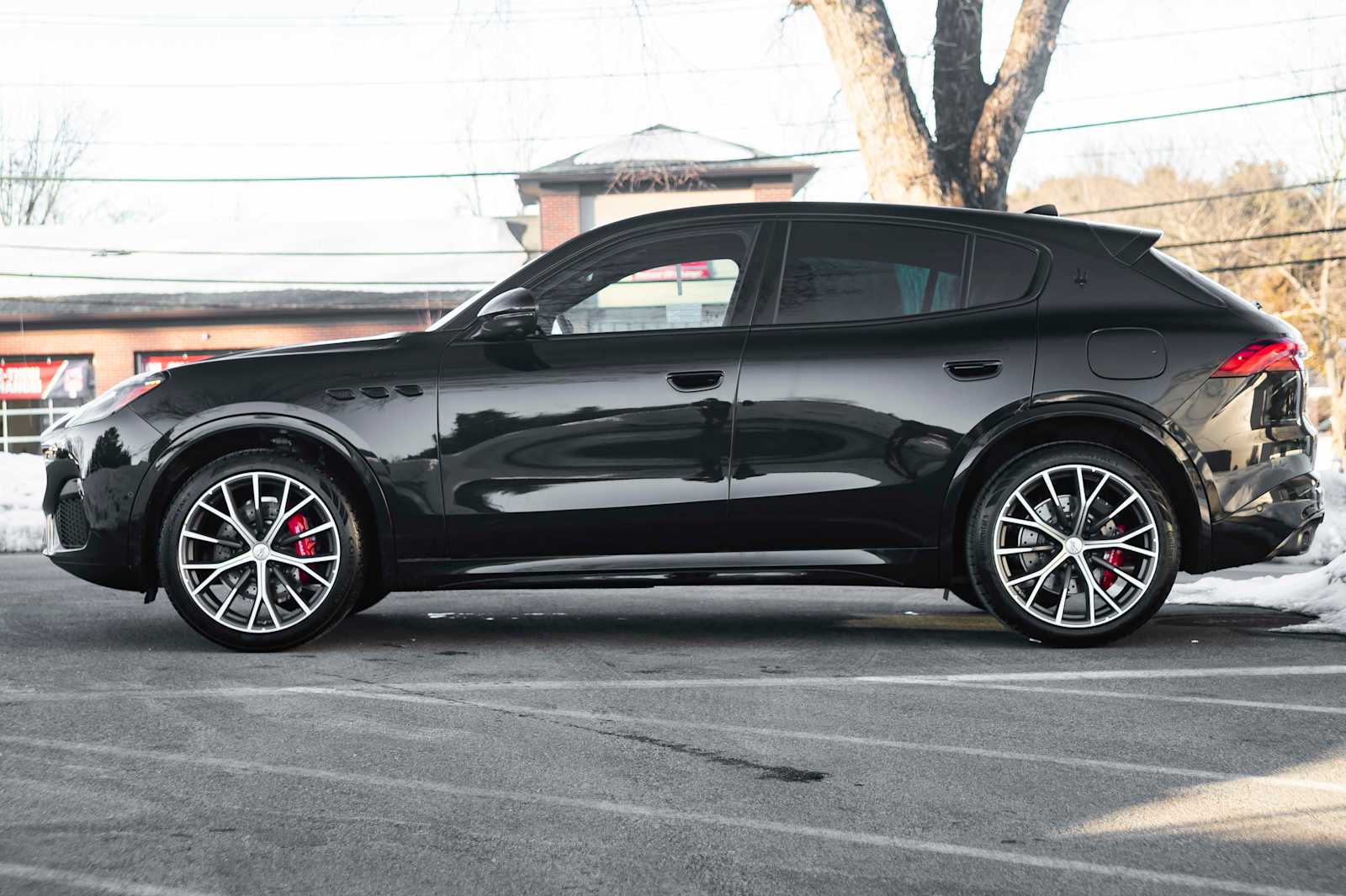 new 2026 Maserati Grecale car, priced at $95,305