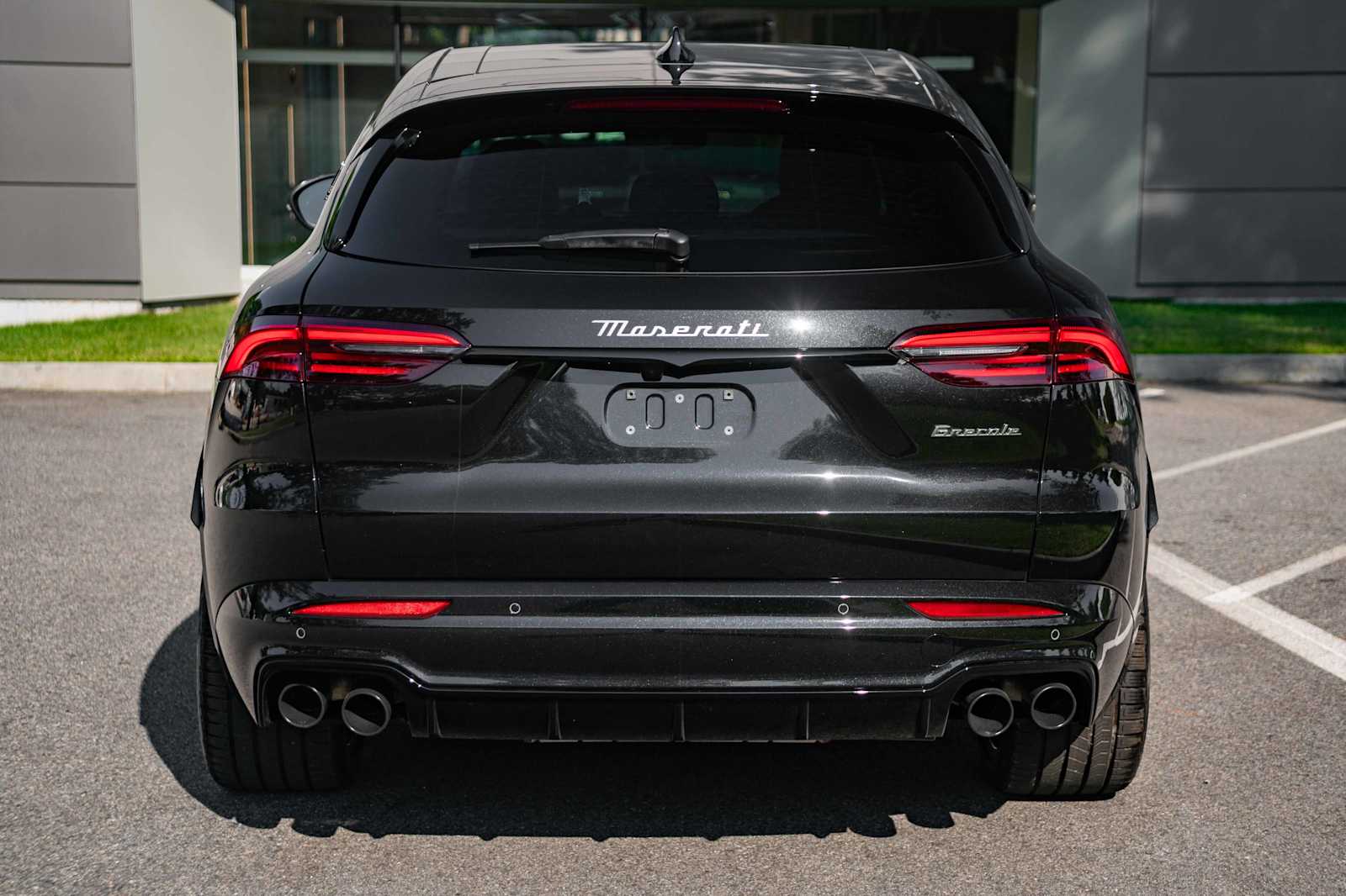 new 2025 Maserati Grecale car, priced at $92,675