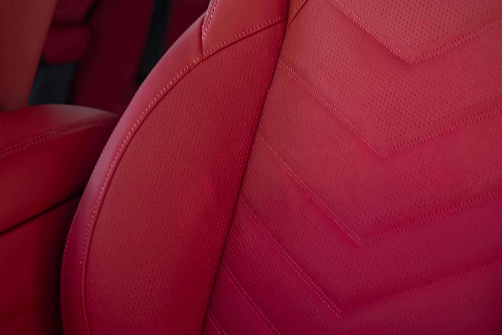 new 2025 Maserati Grecale car, priced at $92,675