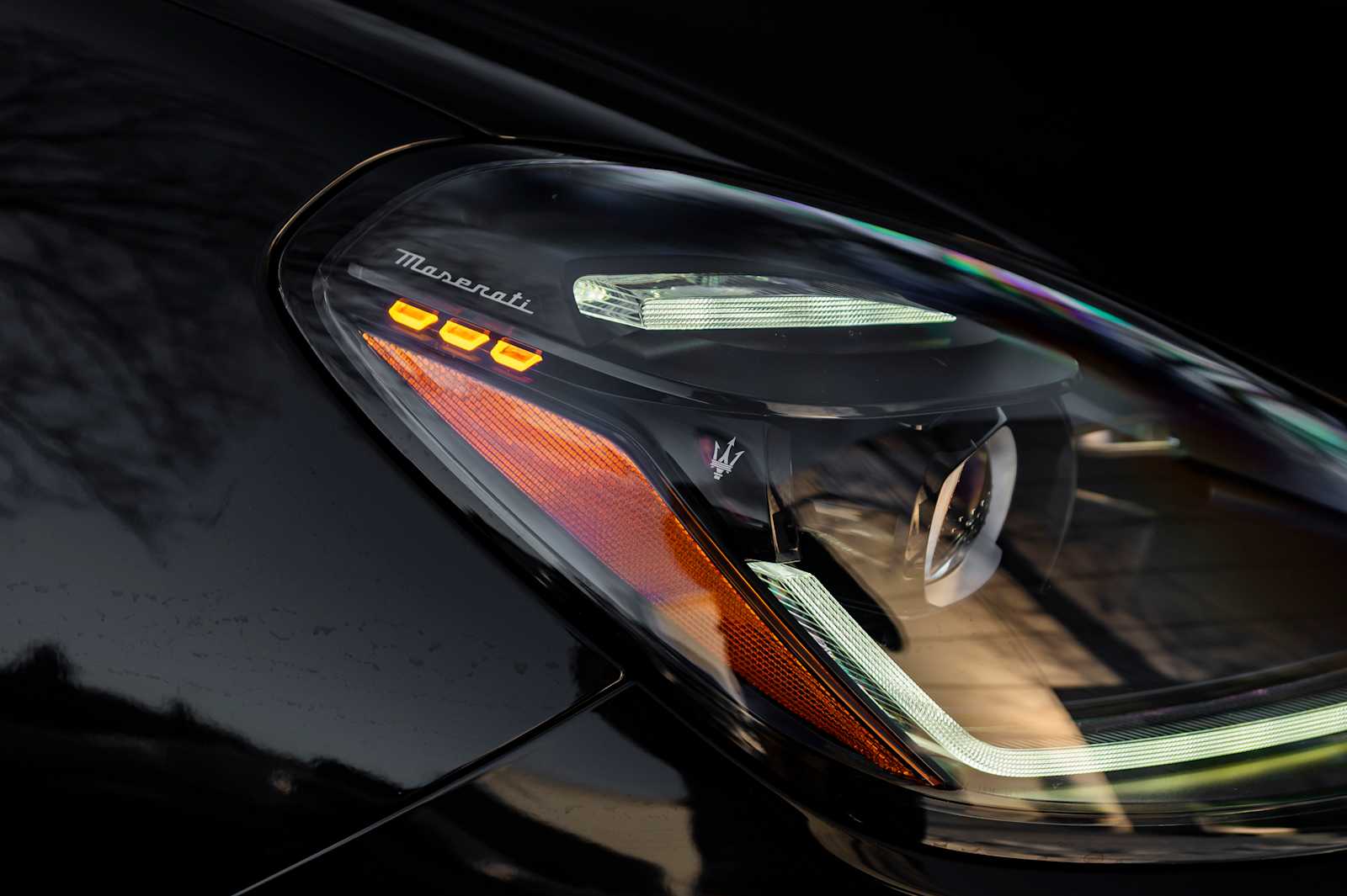 new 2026 Maserati Grecale car, priced at $95,305