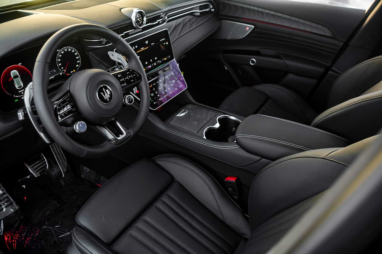 new 2026 Maserati Grecale car, priced at $95,305