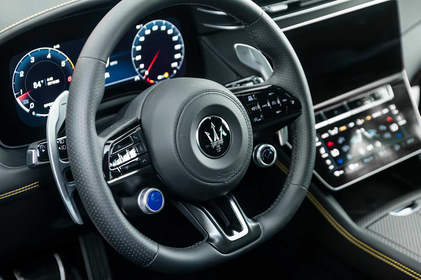 new 2025 Maserati Grecale car, priced at $93,485