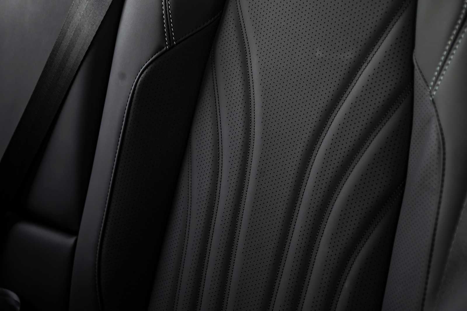 new 2026 Maserati Grecale car, priced at $95,305