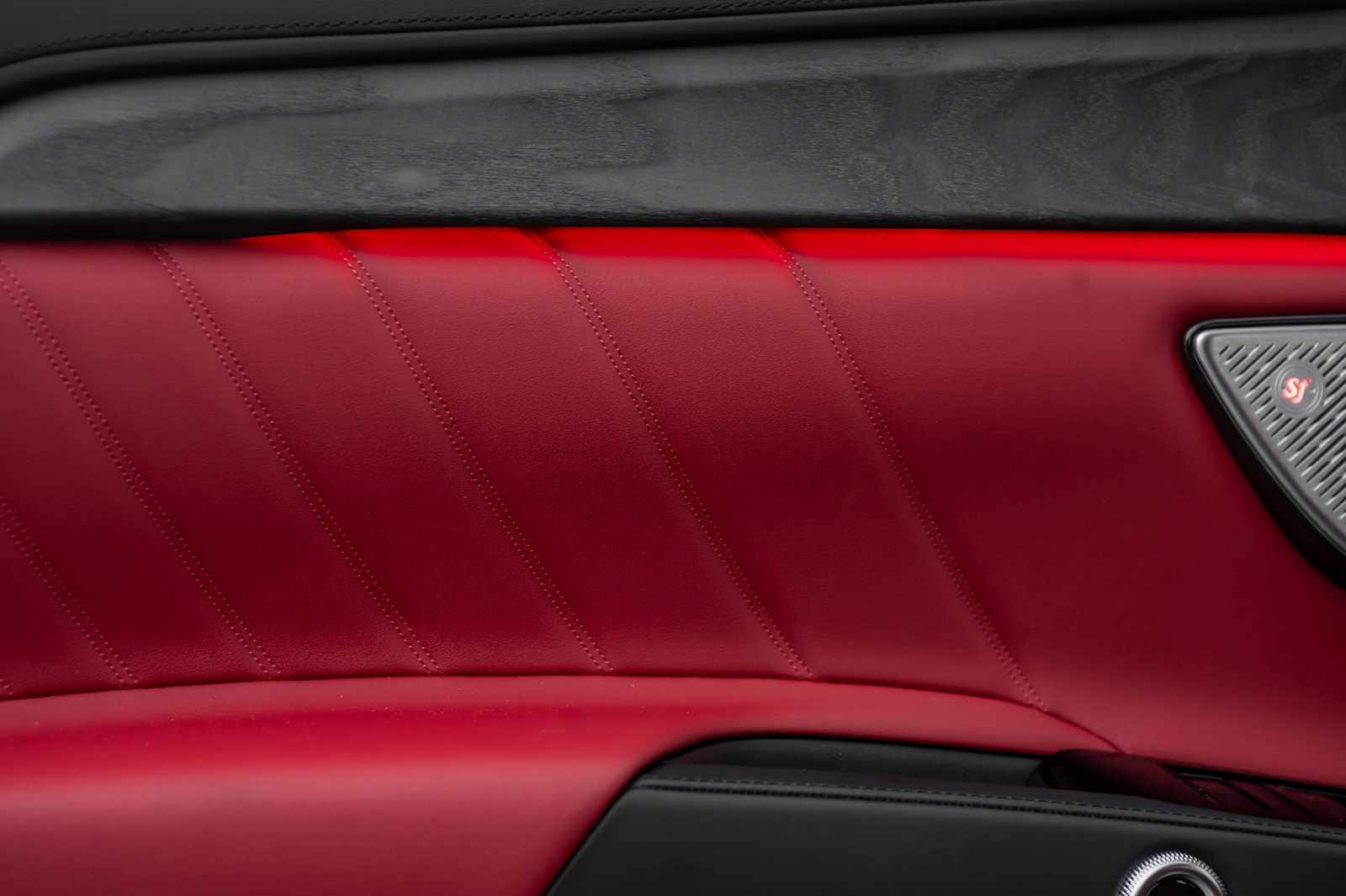 new 2025 Maserati Grecale car, priced at $91,505