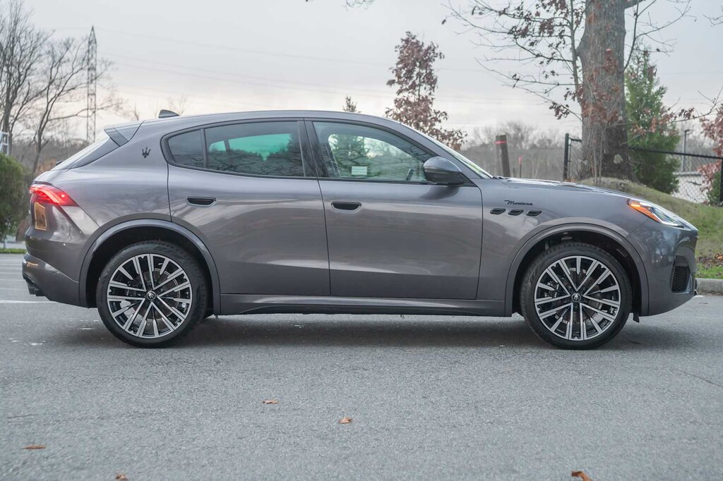 New 2025 Maserati Grecale Modena SUV