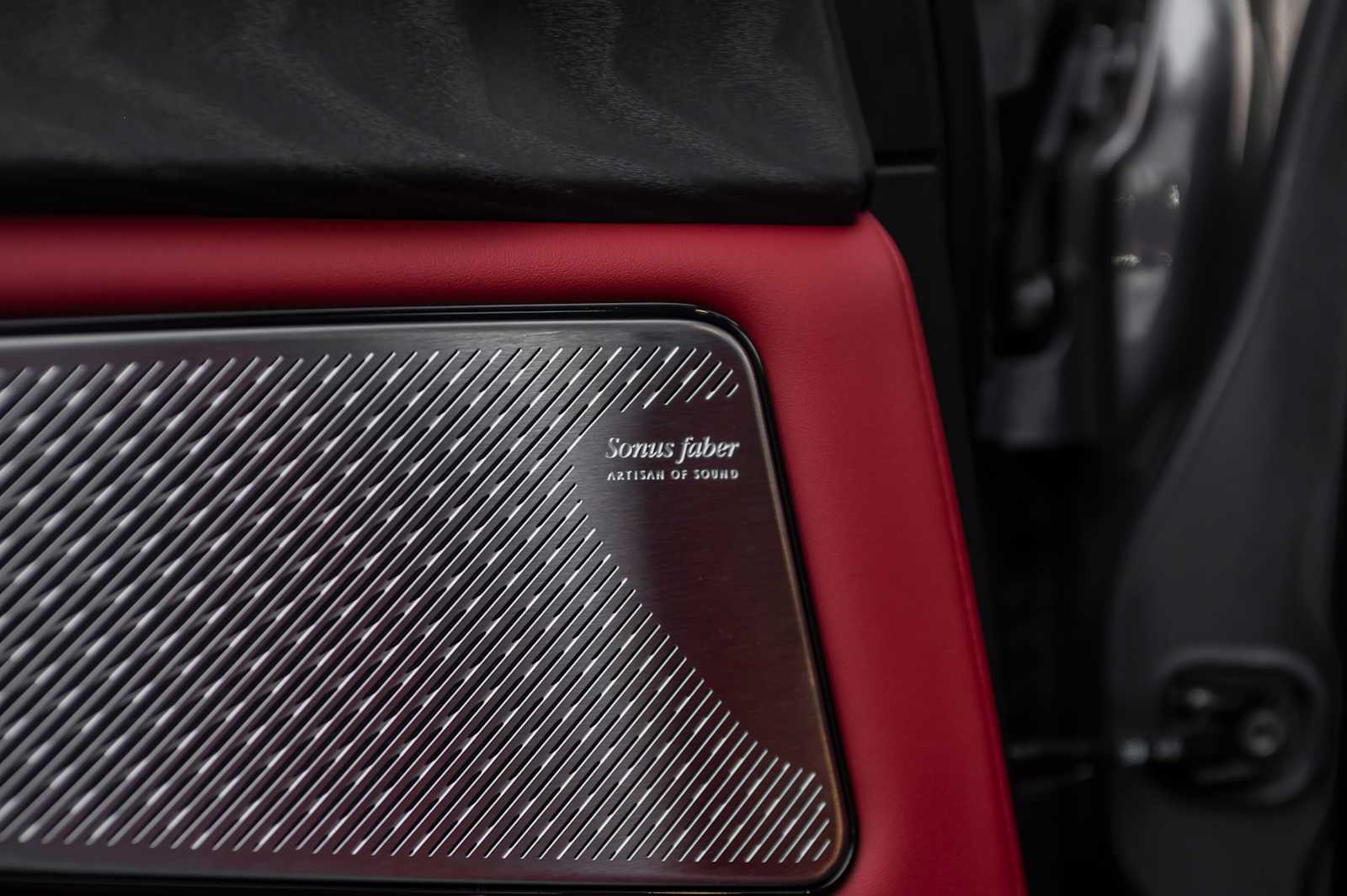 new 2025 Maserati Grecale car, priced at $91,505