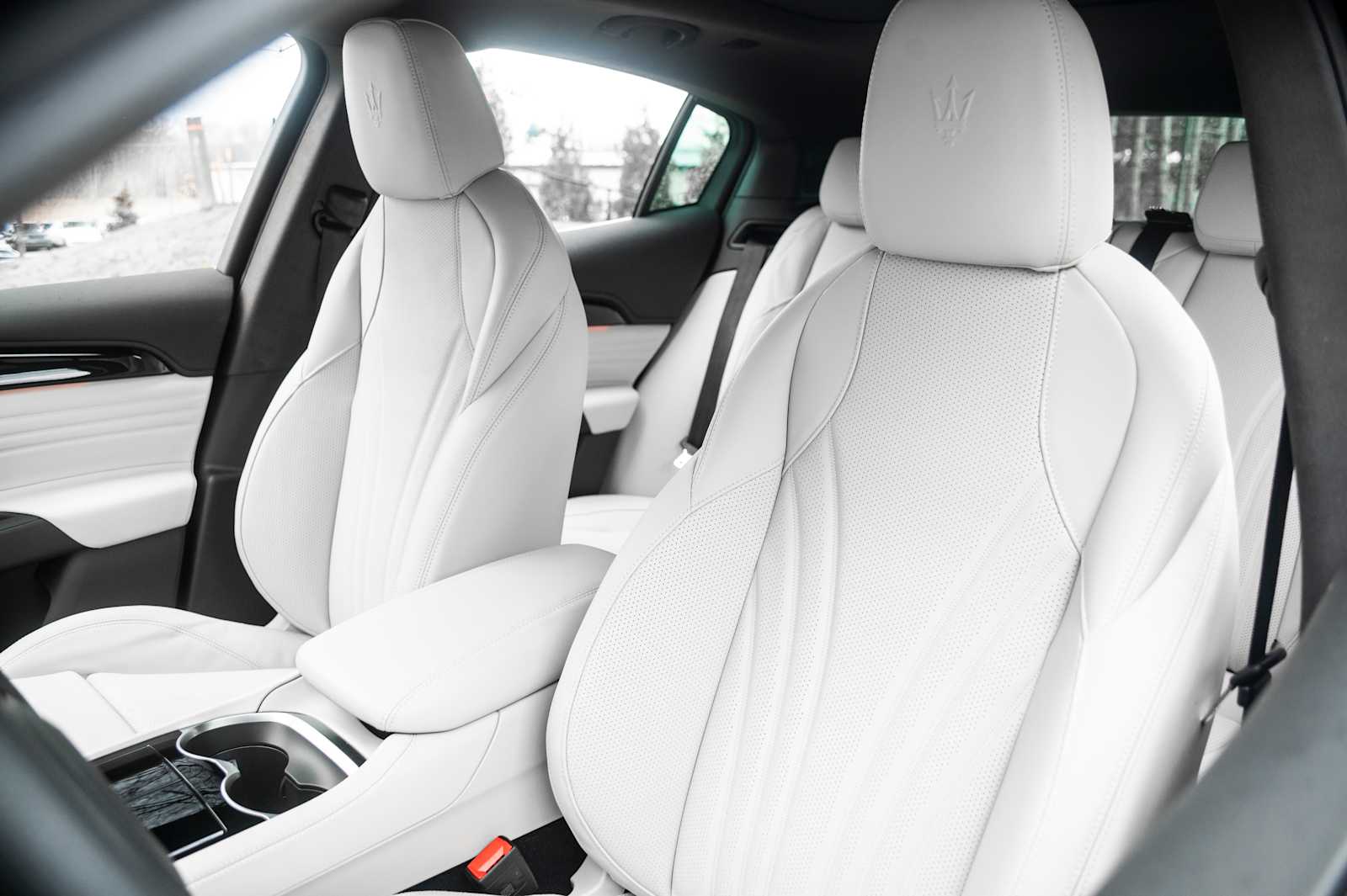 new 2025 Maserati Grecale car, priced at $92,885