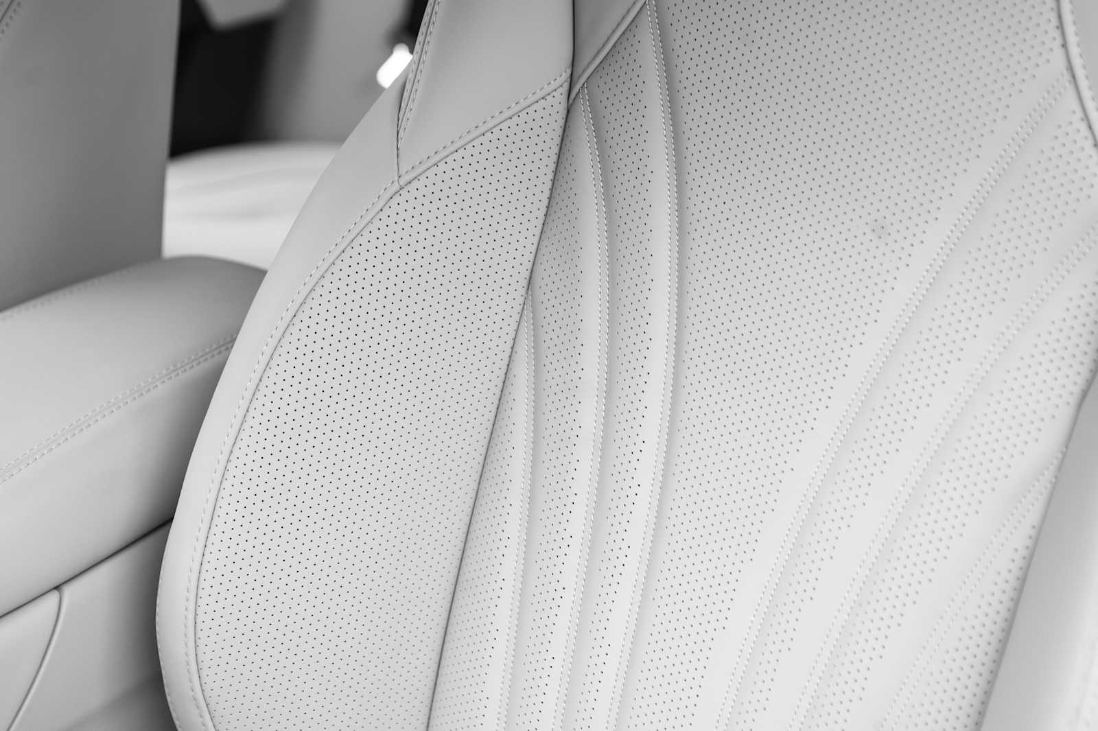 new 2025 Maserati Grecale car, priced at $92,885