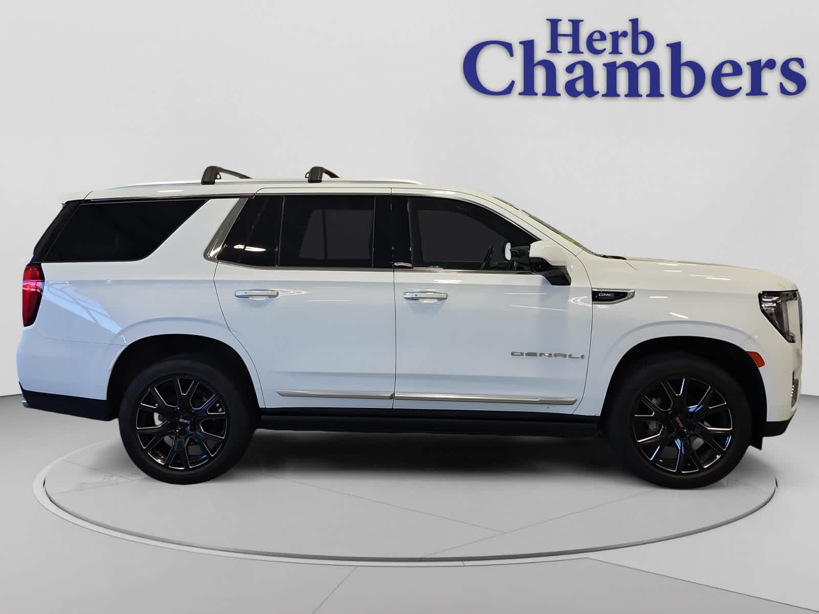 used 2021 GMC Yukon car, priced at $48,496