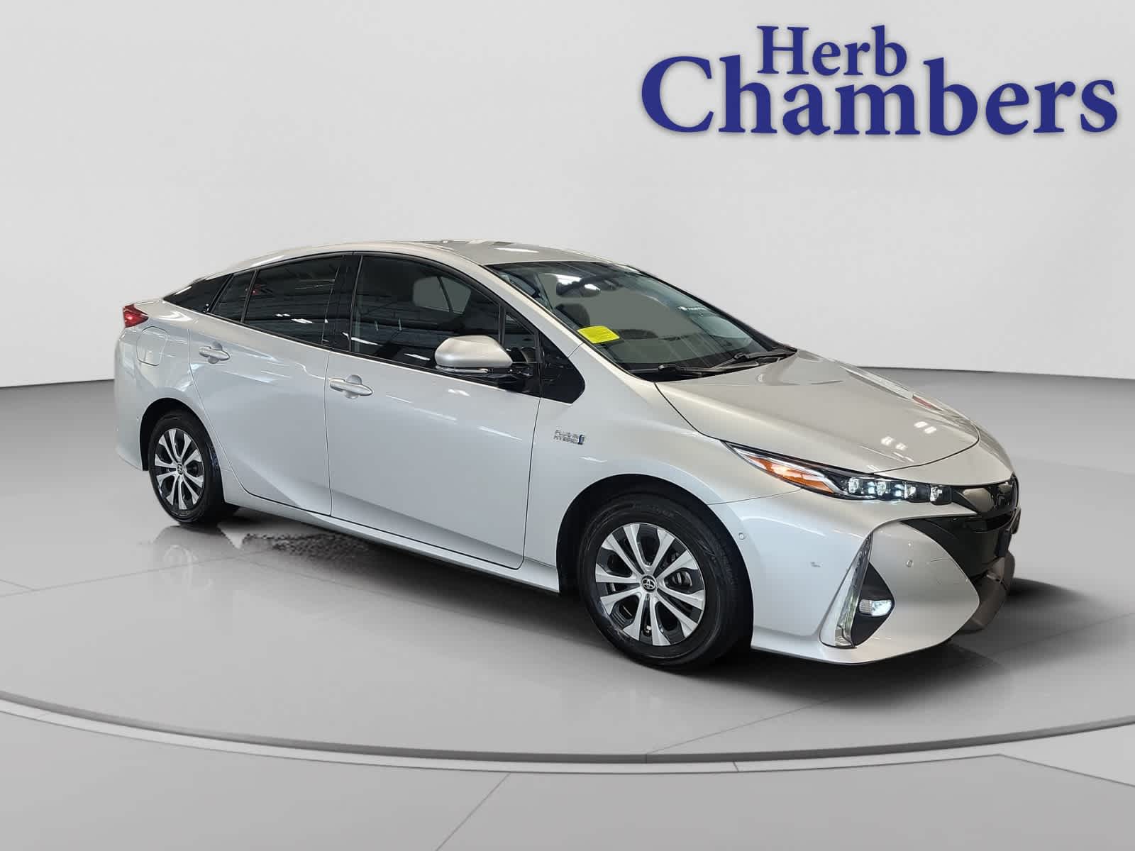 2020 Toyota Prius Prime Limited's photo