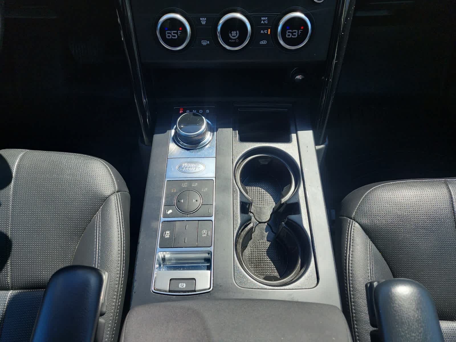 used 2019 Land Rover Discovery car, priced at $13,997
