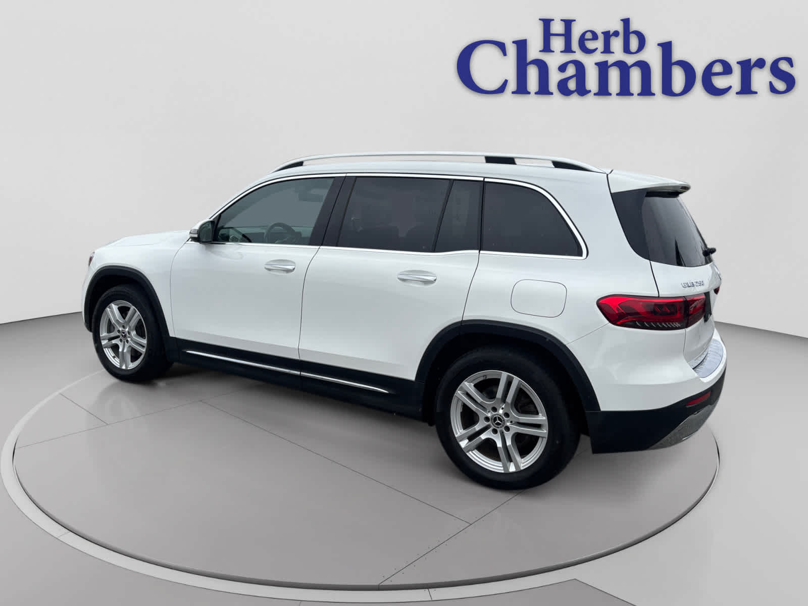 used 2021 Mercedes-Benz GLB 250 car, priced at $27,998