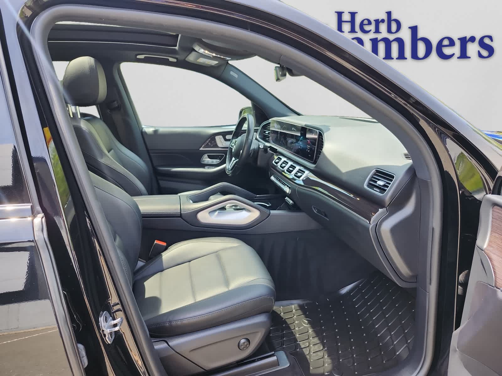 used 2022 Mercedes-Benz GLE 350 car, priced at $32,997