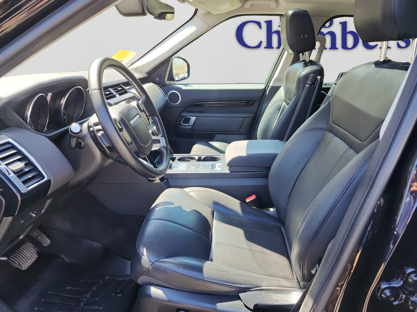 used 2019 Land Rover Discovery car, priced at $13,997