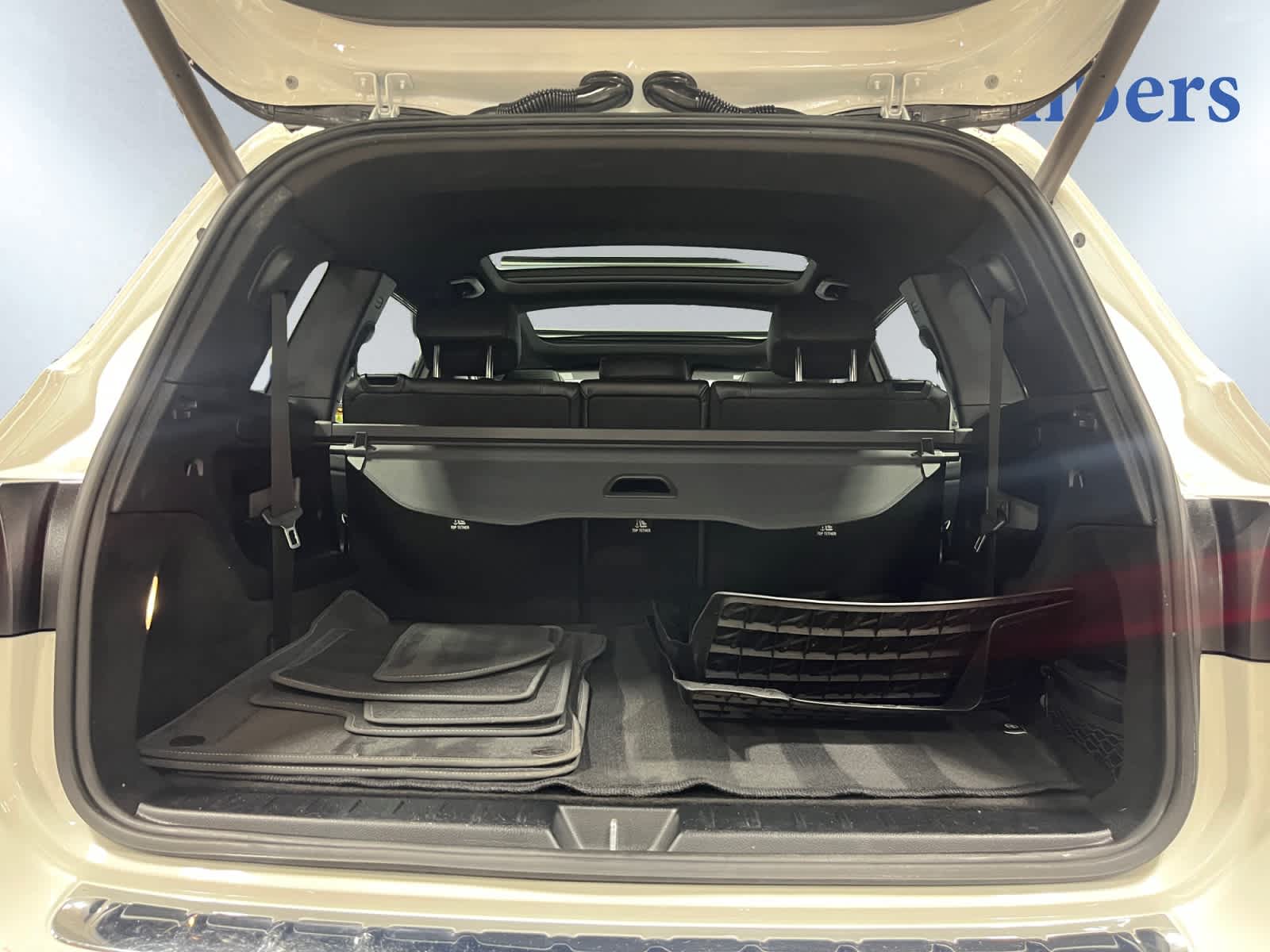 2021 Mercedes Benz GLB 250 4MATIC photo 3