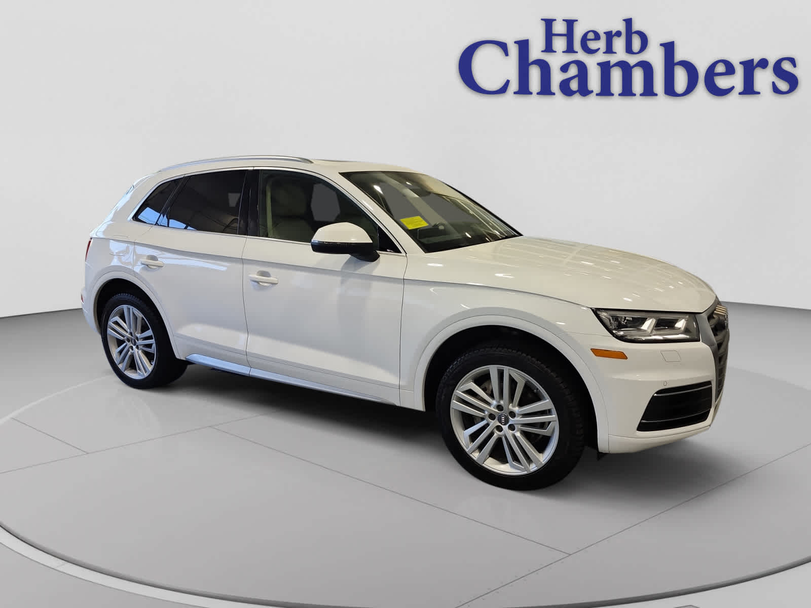 2018 Audi Q5 2.0T quattro S tronic Premium Plus's photo