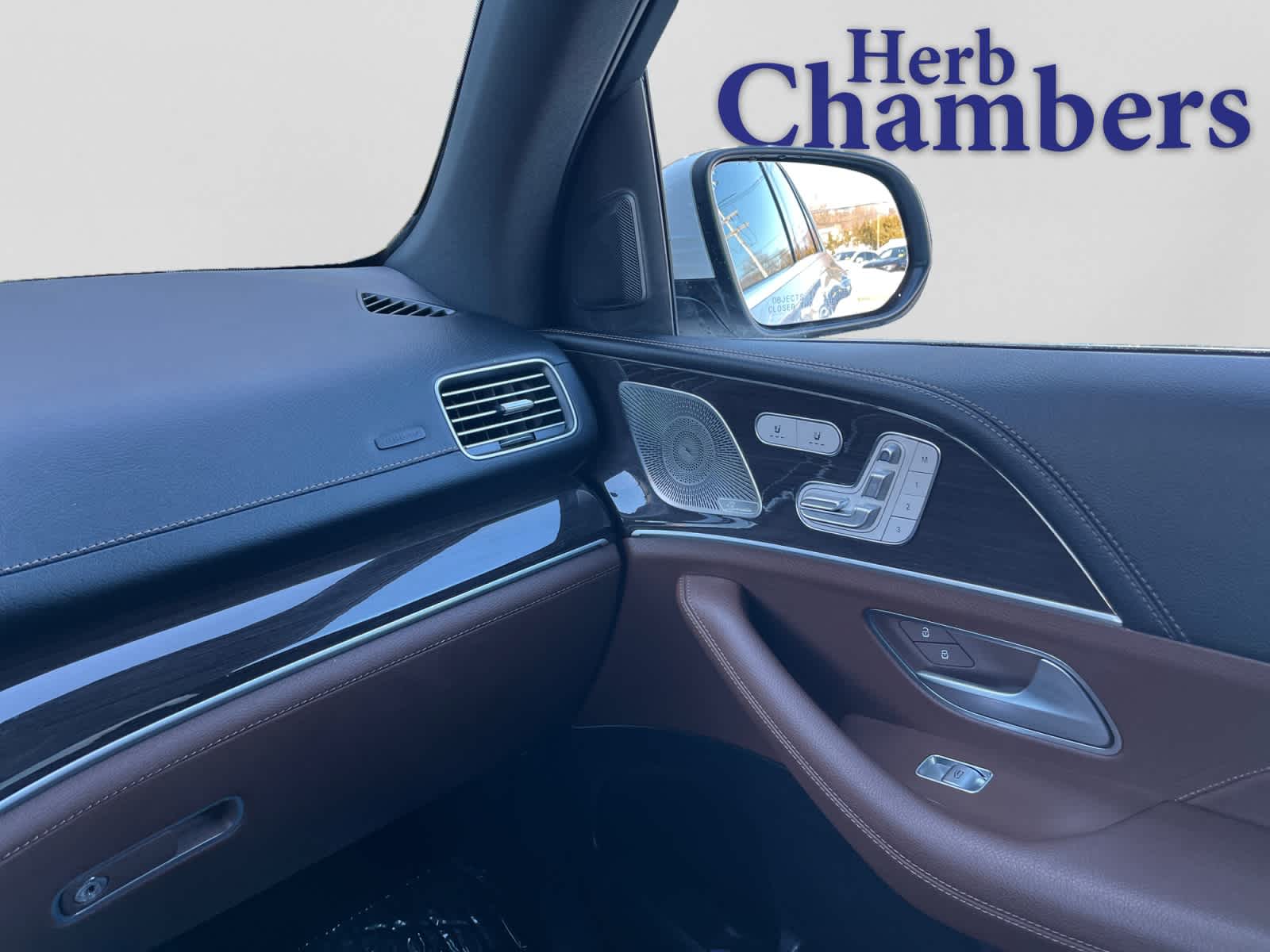 used 2024 Mercedes-Benz GLE 350 car, priced at $55,998