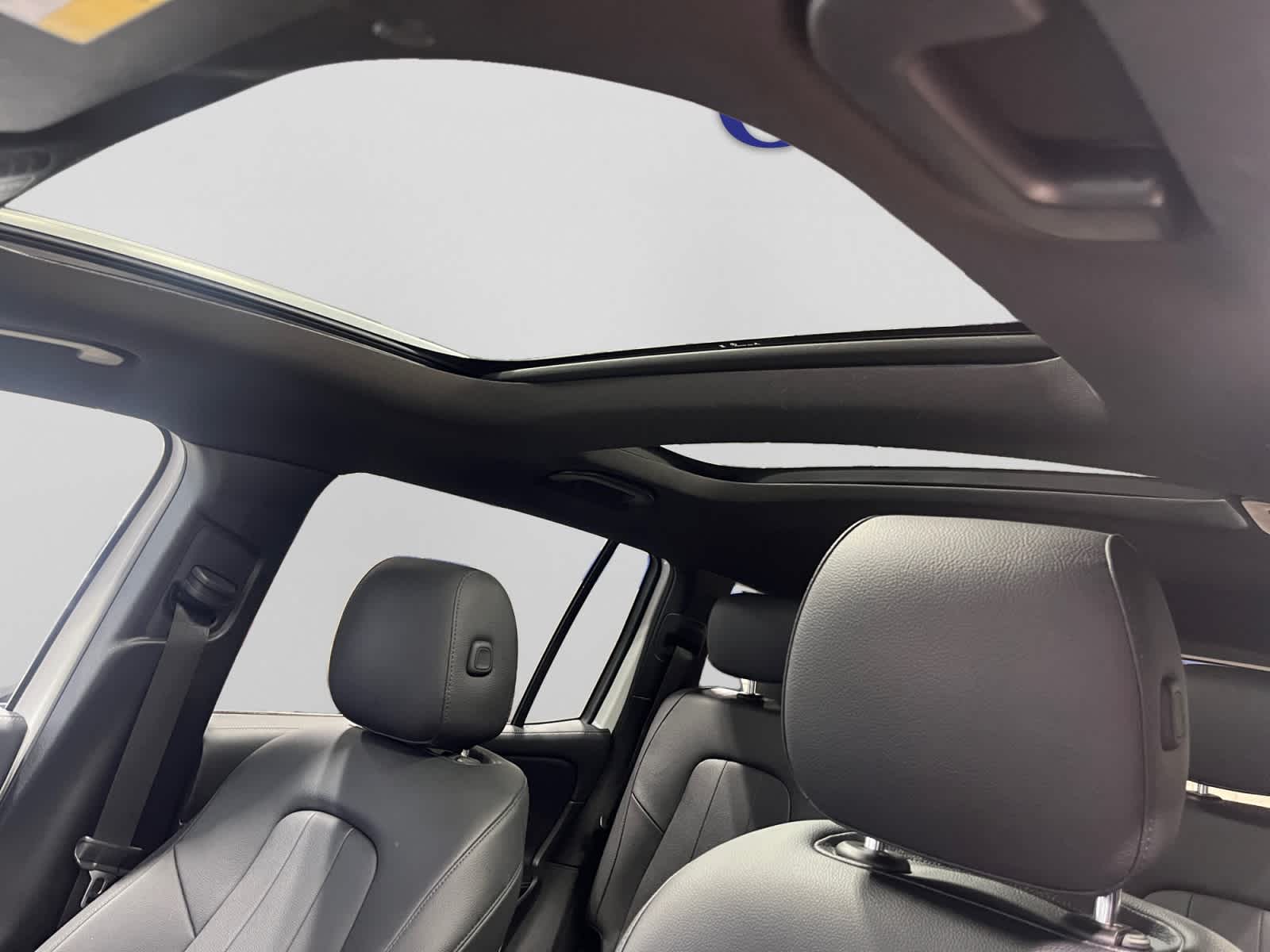 used 2023 Mercedes-Benz GLB 250 car, priced at $33,998