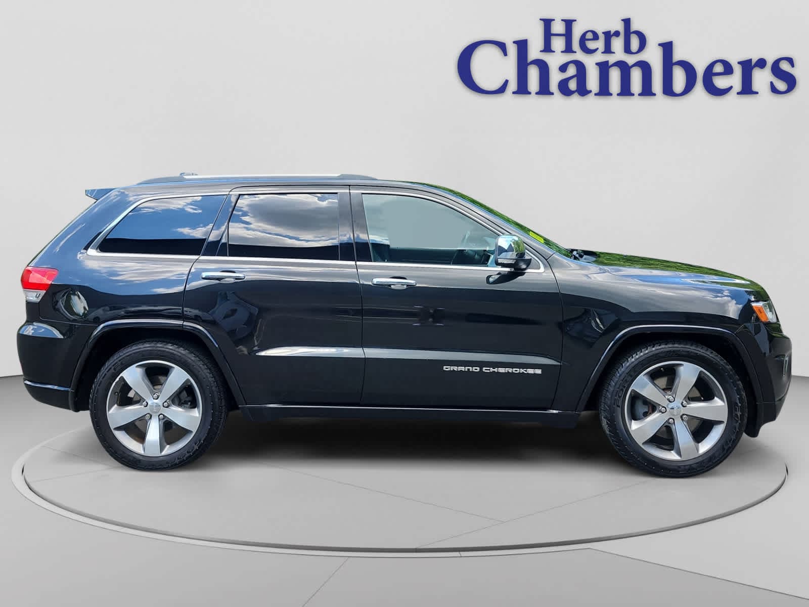 used 2014 Jeep Grand Cherokee car, priced at $15,997