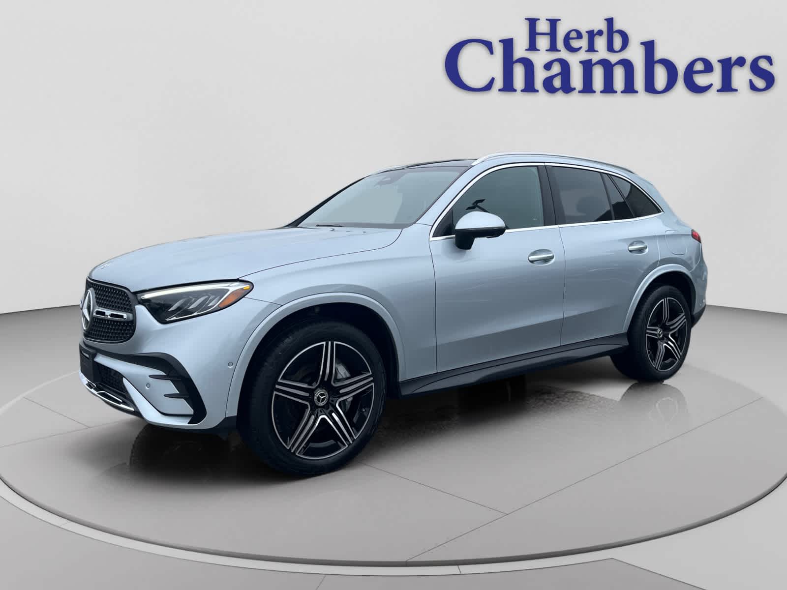 used 2025 Mercedes-Benz GLC 350e car, priced at $49,998