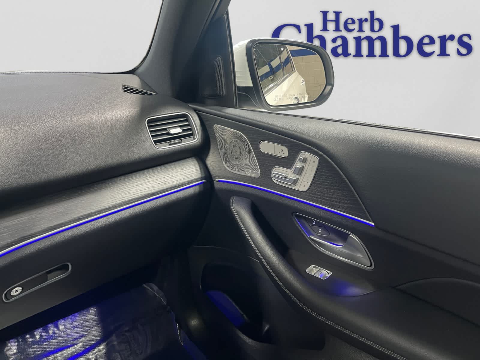 used 2023 Mercedes-Benz GLE 350 car, priced at $53,998