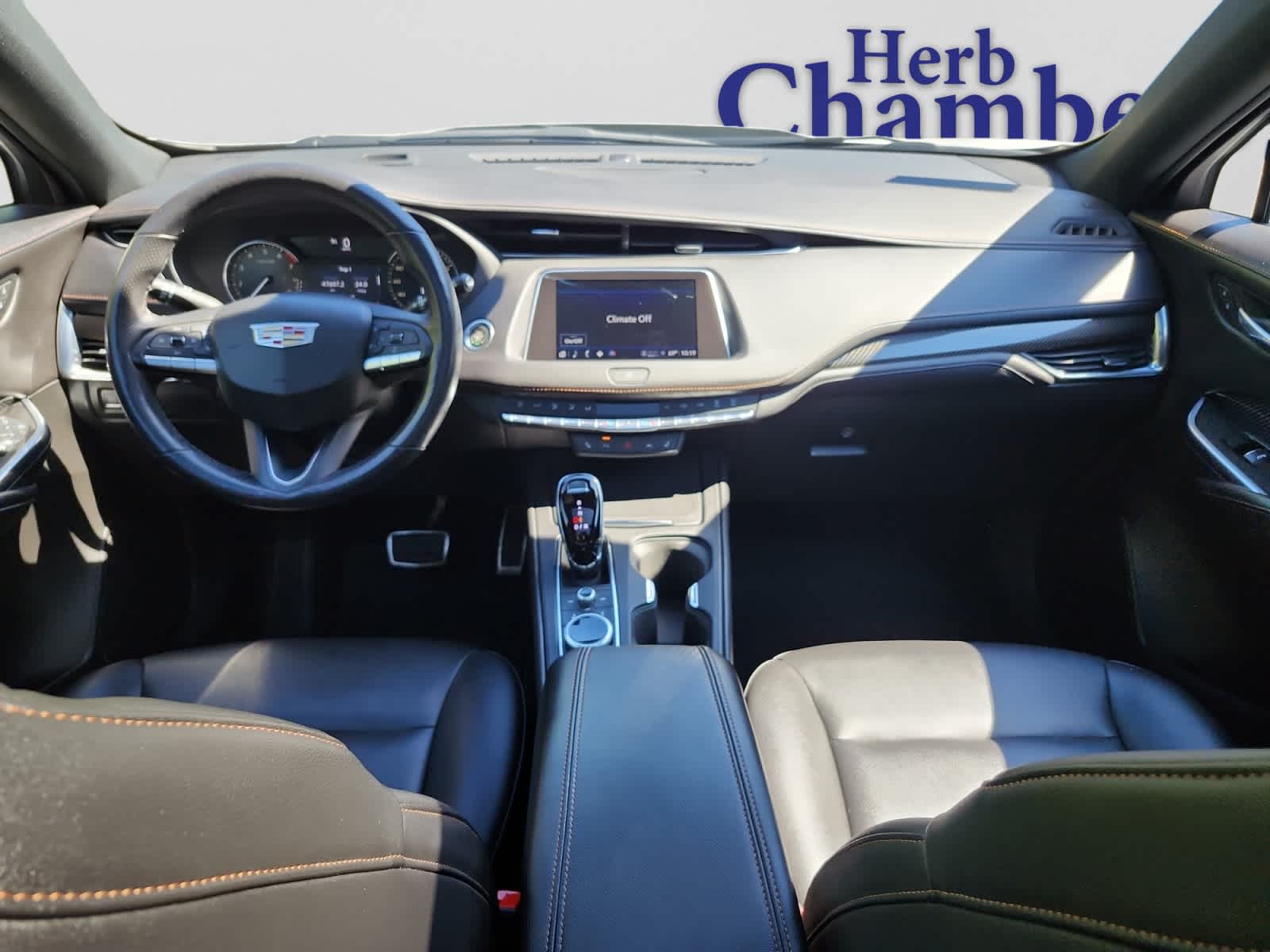 used 2022 Cadillac XT4 car, priced at $27,397