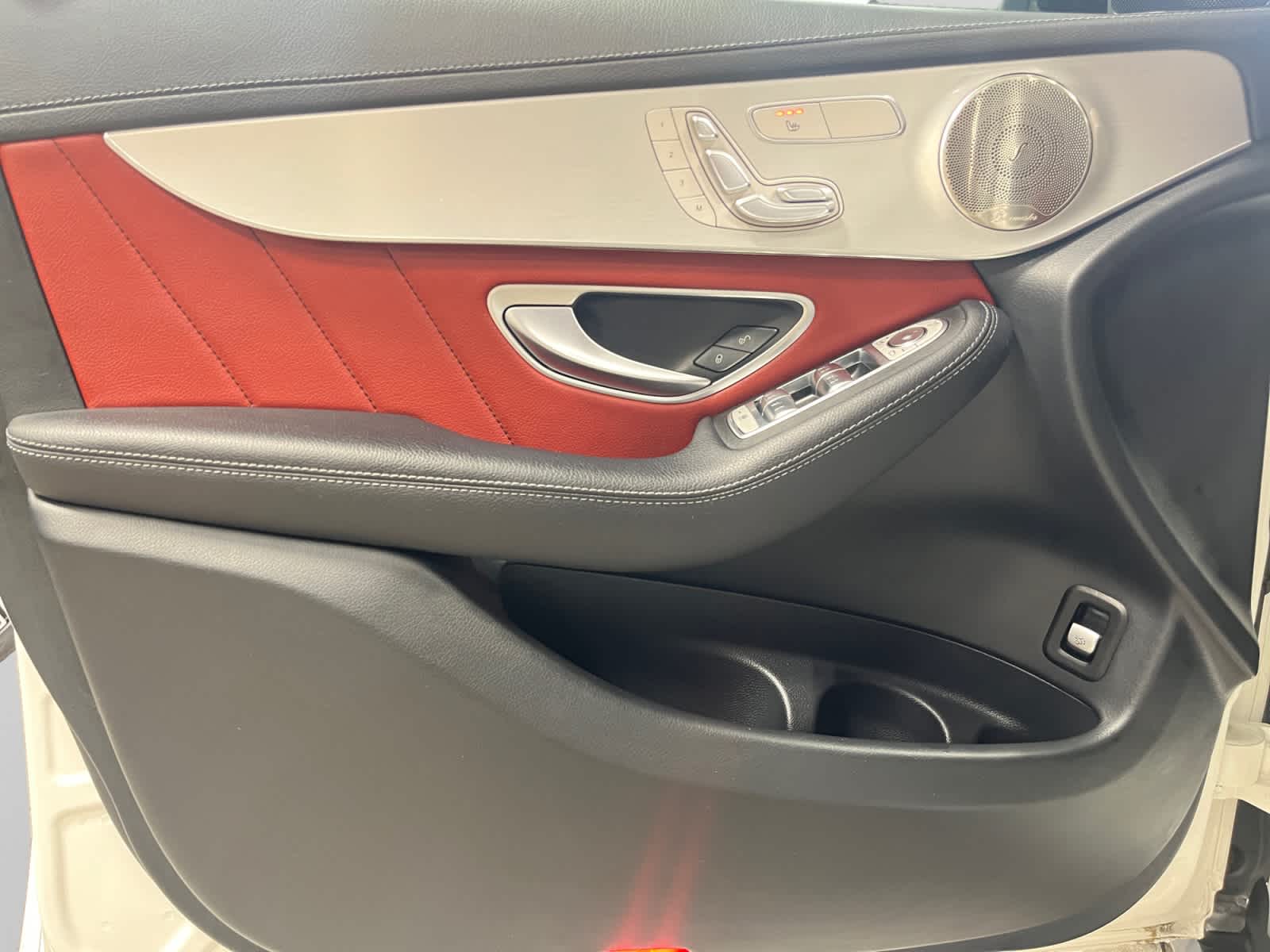 used 2023 Mercedes-Benz GLC 300 car, priced at $44,998