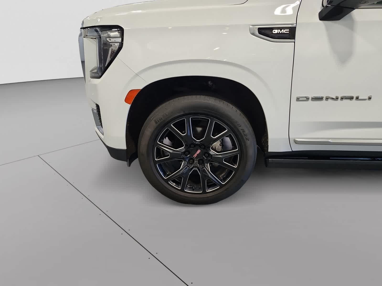 used 2021 GMC Yukon car, priced at $48,496