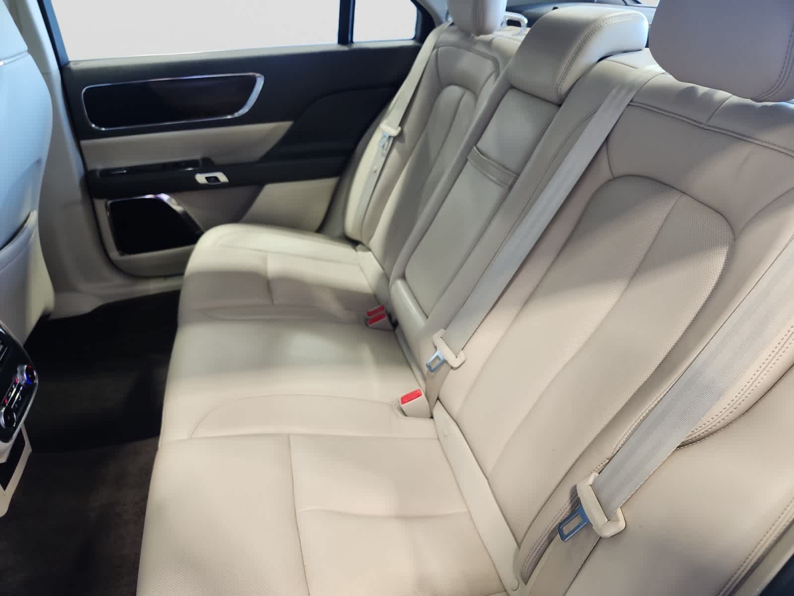 used 2017 Lincoln Continental car, priced at $21,897