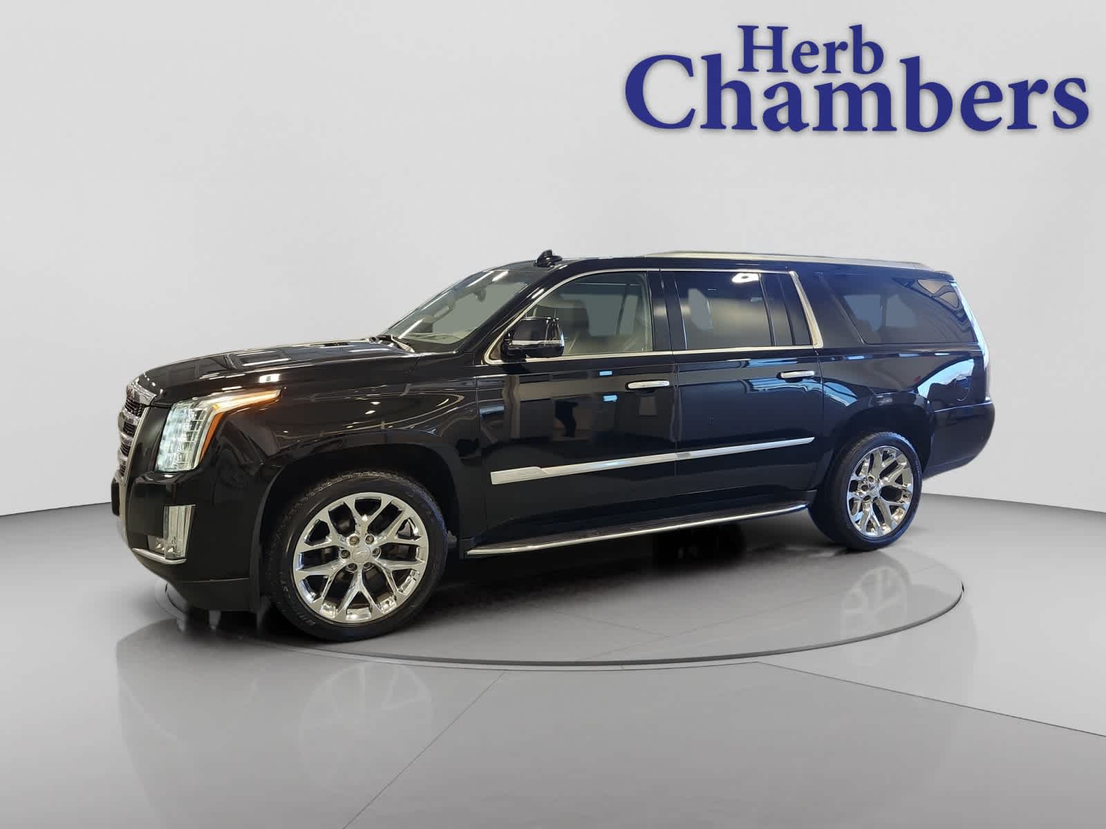 used 2018 Cadillac Escalade ESV car, priced at $29,997